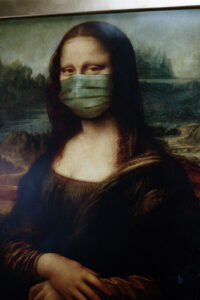 Mono Lisa with a face mask